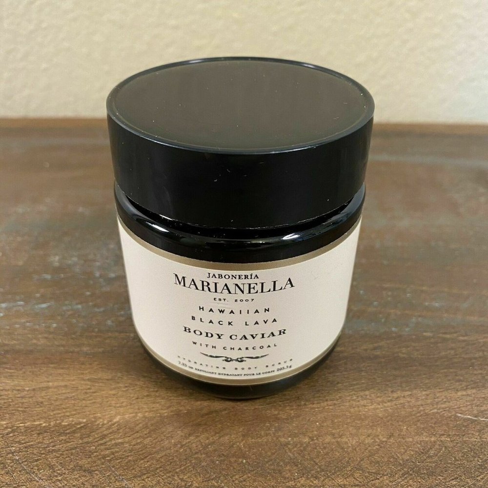 Marianella Hawaiian Black Lava Body Scrub